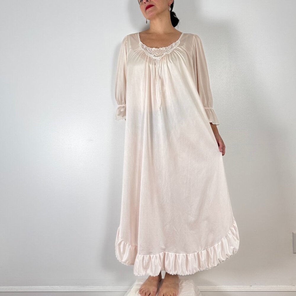 Vintage LORRAINE Pink Poet Sleeve Nightgown - Size M